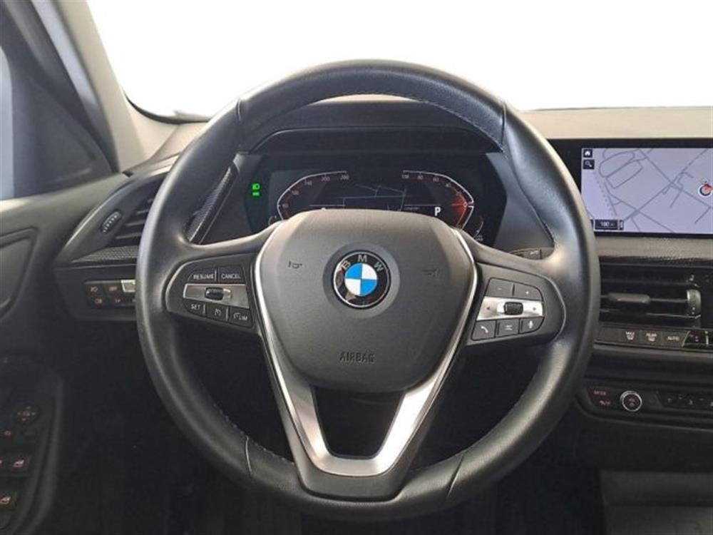 118 118 d 5p. Msport Exterio