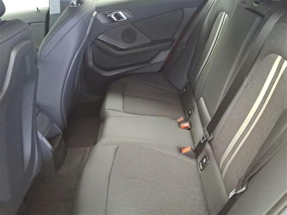 118 118 d 5p. Msport Exterio