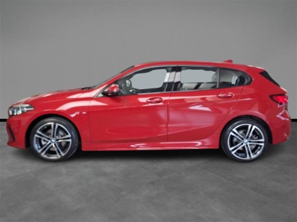 118 118 d 5p. Msport Exterio