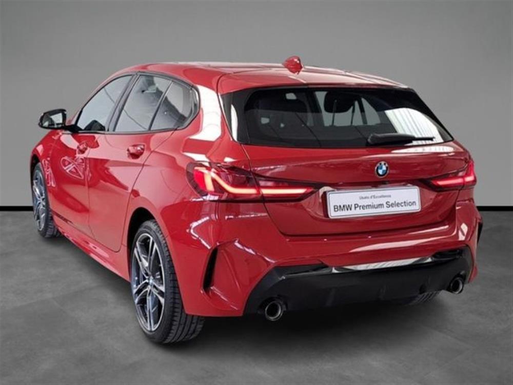 118 118 d 5p. Msport Exterio