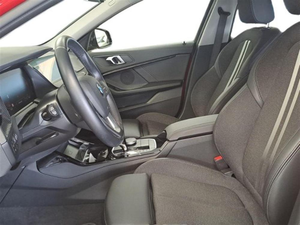 118 118 d 5p. Msport Exterio
