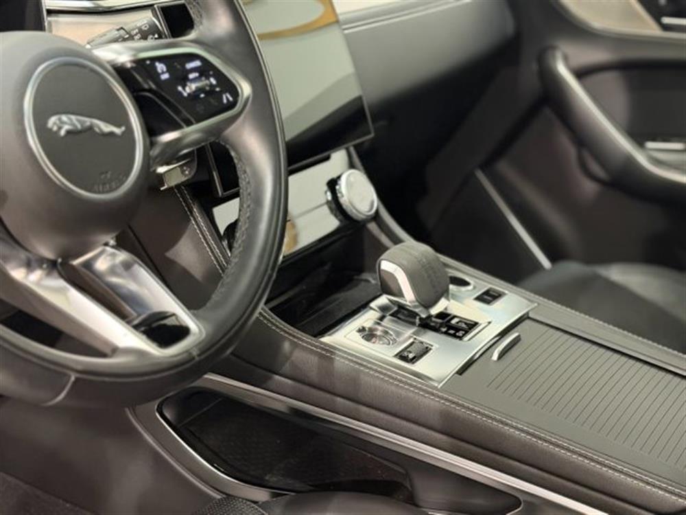 F-Pace F-Pace 2.0 204 CV AWD R-Dyn