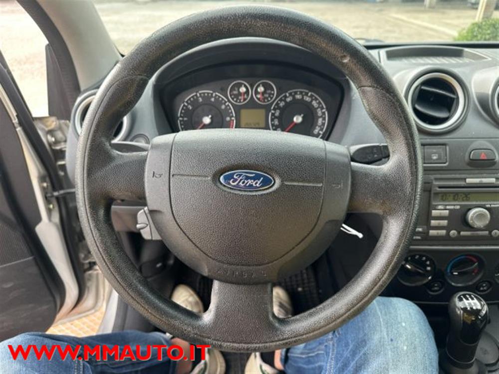 Fiesta Fiesta 1.2 16V 5p. CLIMA!!