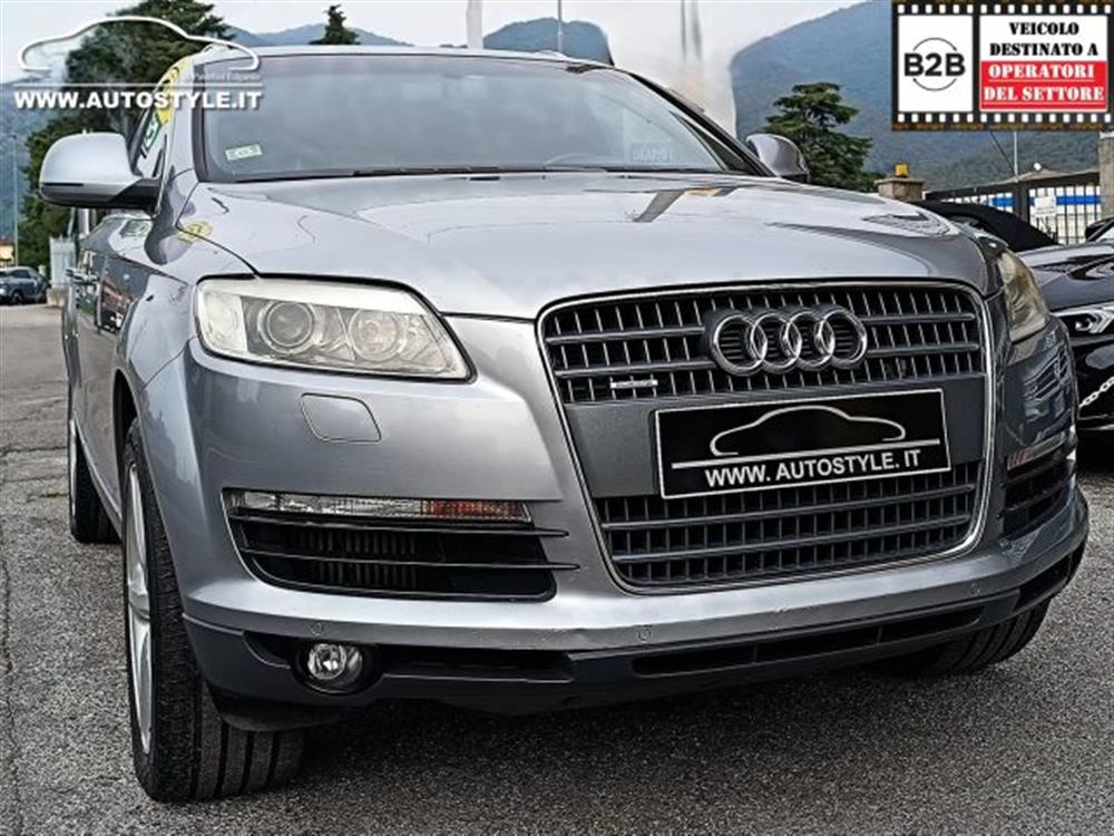 Q7 Q7 3.0 V6 TDI 240Cv *7P