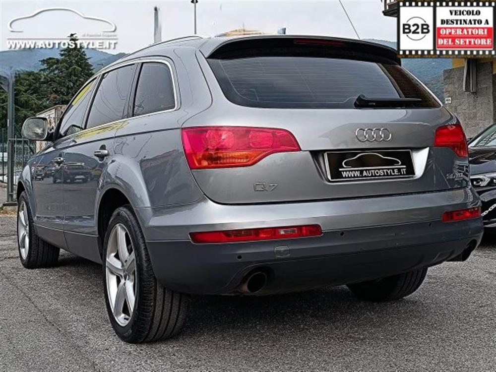 Q7 Q7 3.0 V6 TDI 240Cv *7P