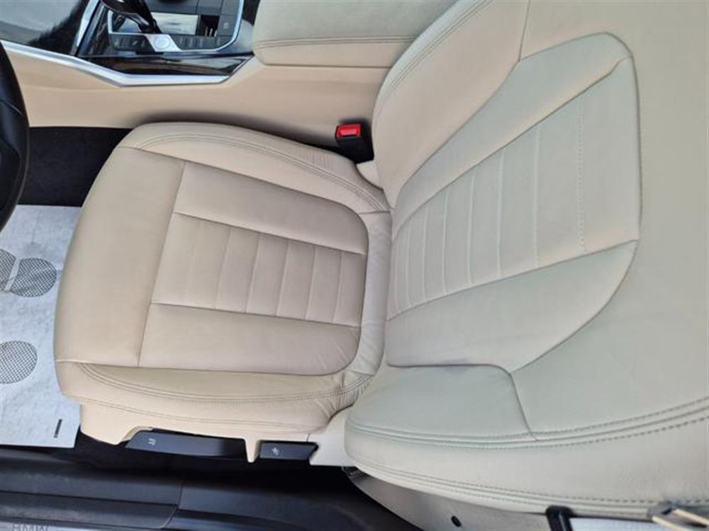 318 318 d Touring Luxury Aut