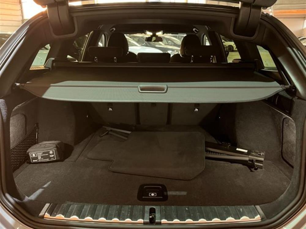 320 320 dA 48V xDrive Tourin