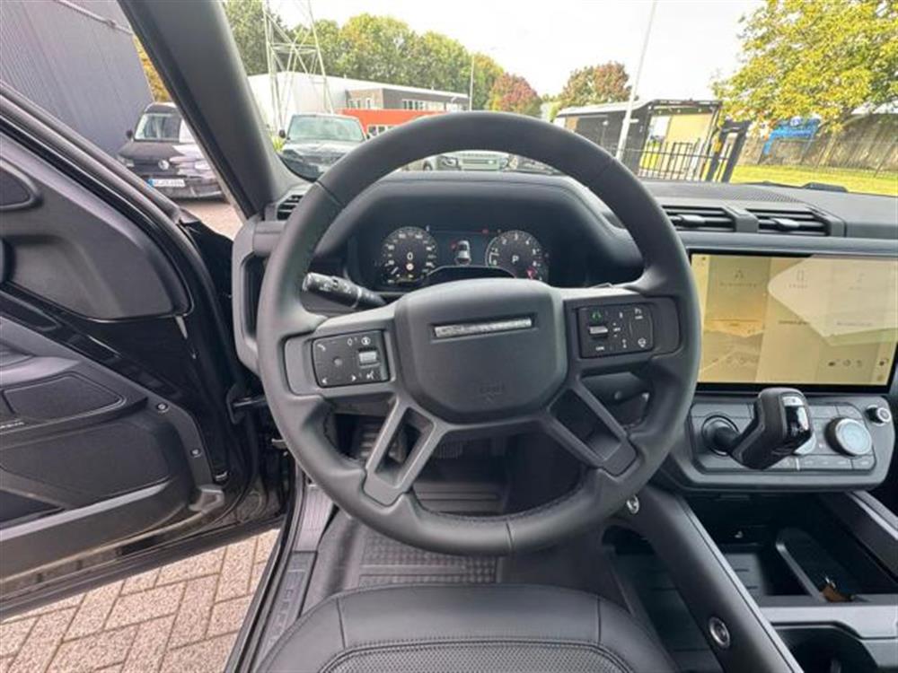 Defender Defender 110 P300 E HYBRID AW