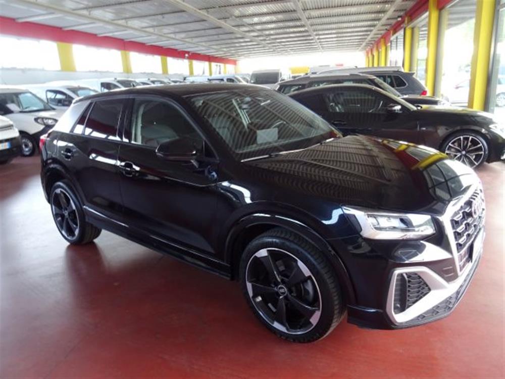 Q2 Q2 35 TFSI S tronic SLi