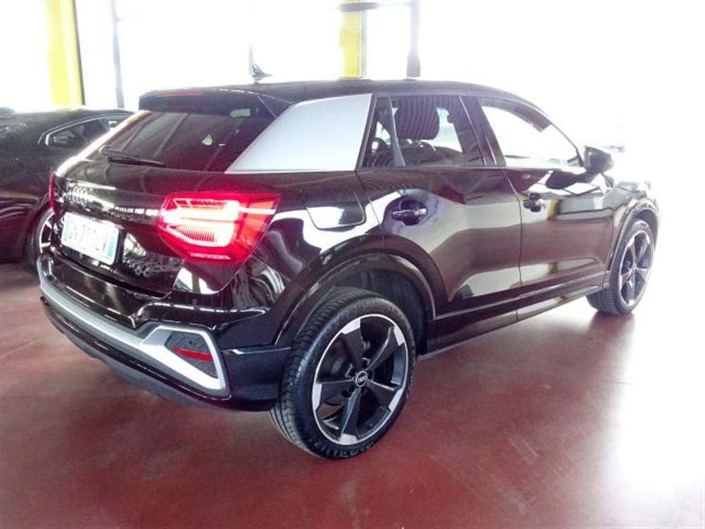Q2 Q2 35 TFSI S tronic SLi