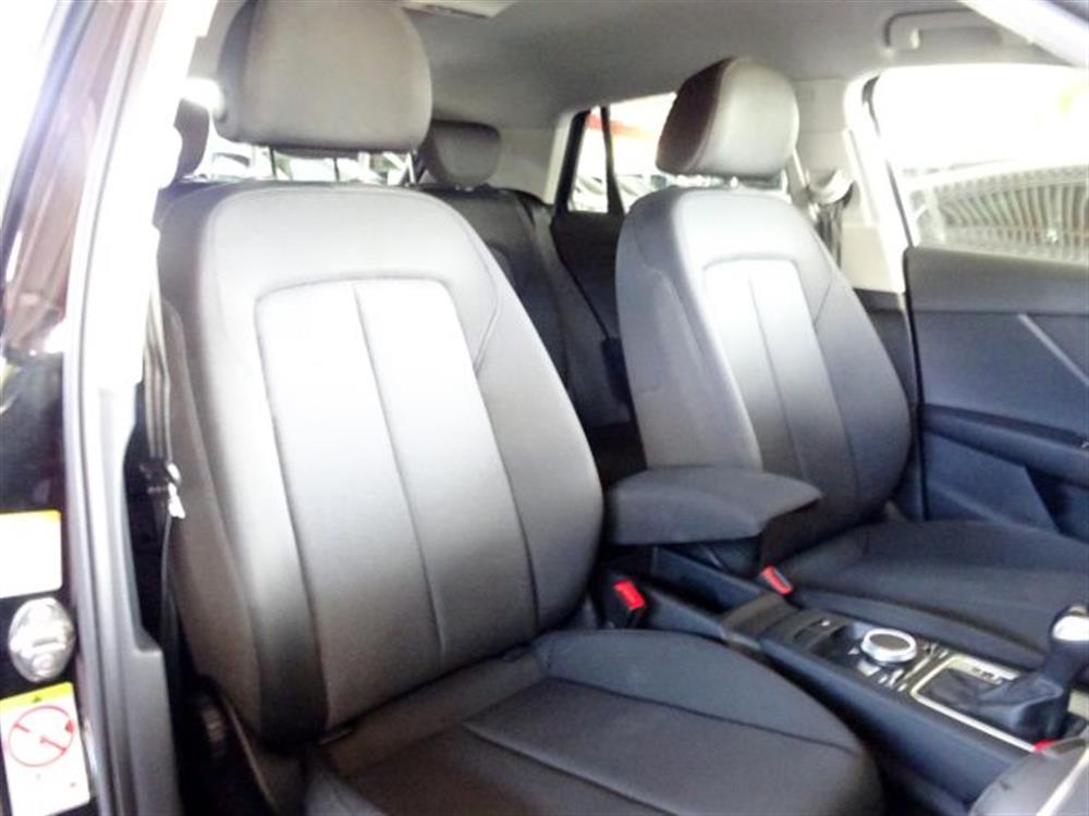 Q2 Q2 35 TFSI S tronic SLi