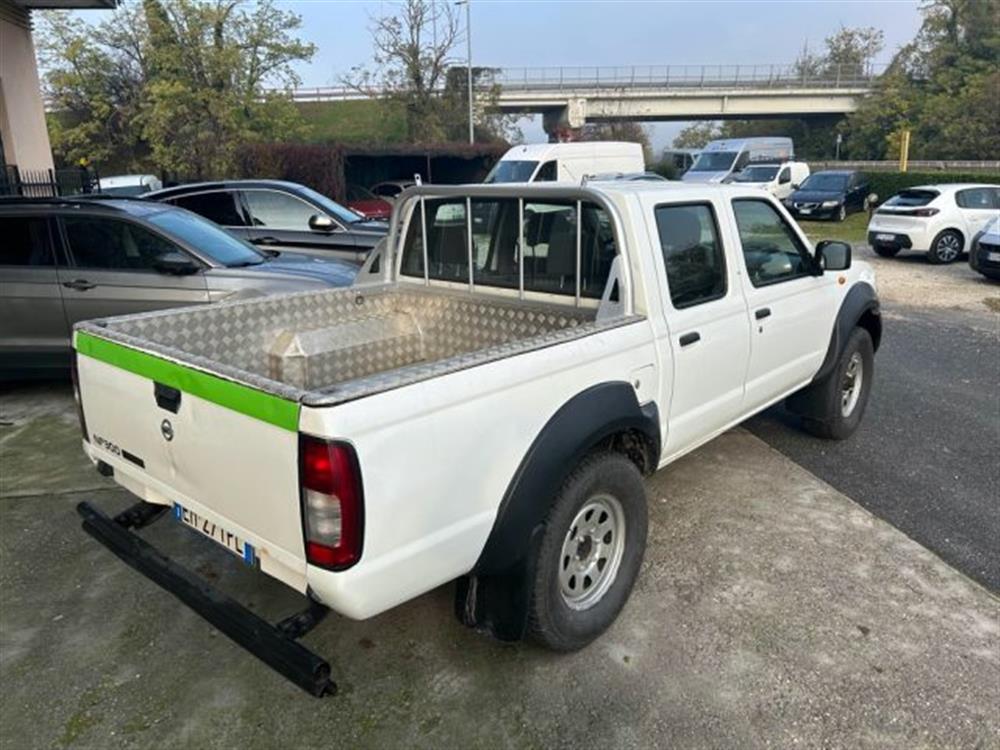 Navara Navara 2.5 D 4p. Double Cab