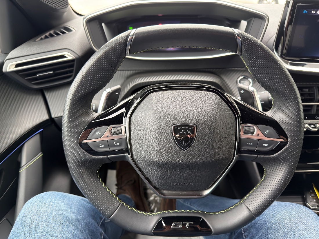 208 HYBRID 145 EDC6 208 HYBRID 145 EDC6 GT