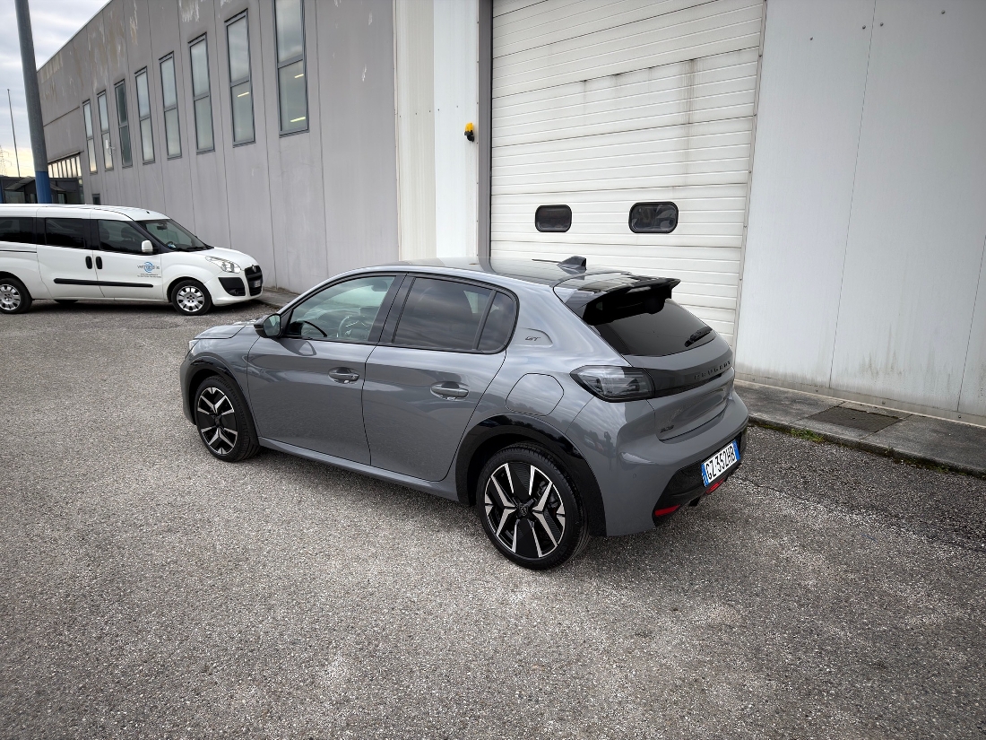 208 HYBRID 145 EDC6 208 HYBRID 145 EDC6 GT