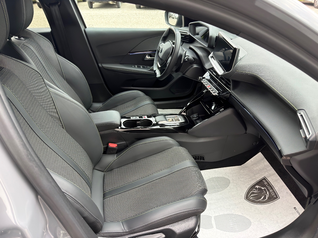 208 HYBRID 145 EDC6 208 HYBRID 145 EDC6 GT