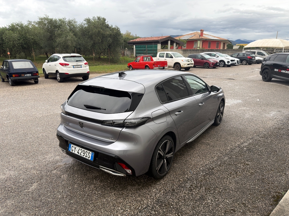 308 BL hybrid 145cv 308 BL hybrid 145cv GT