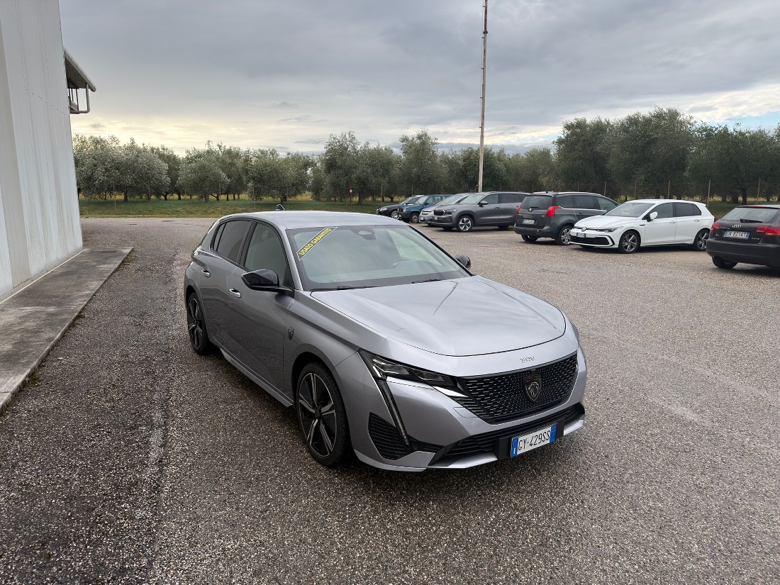 308 BL hybrid 145cv 308 BL hybrid 145cv GT