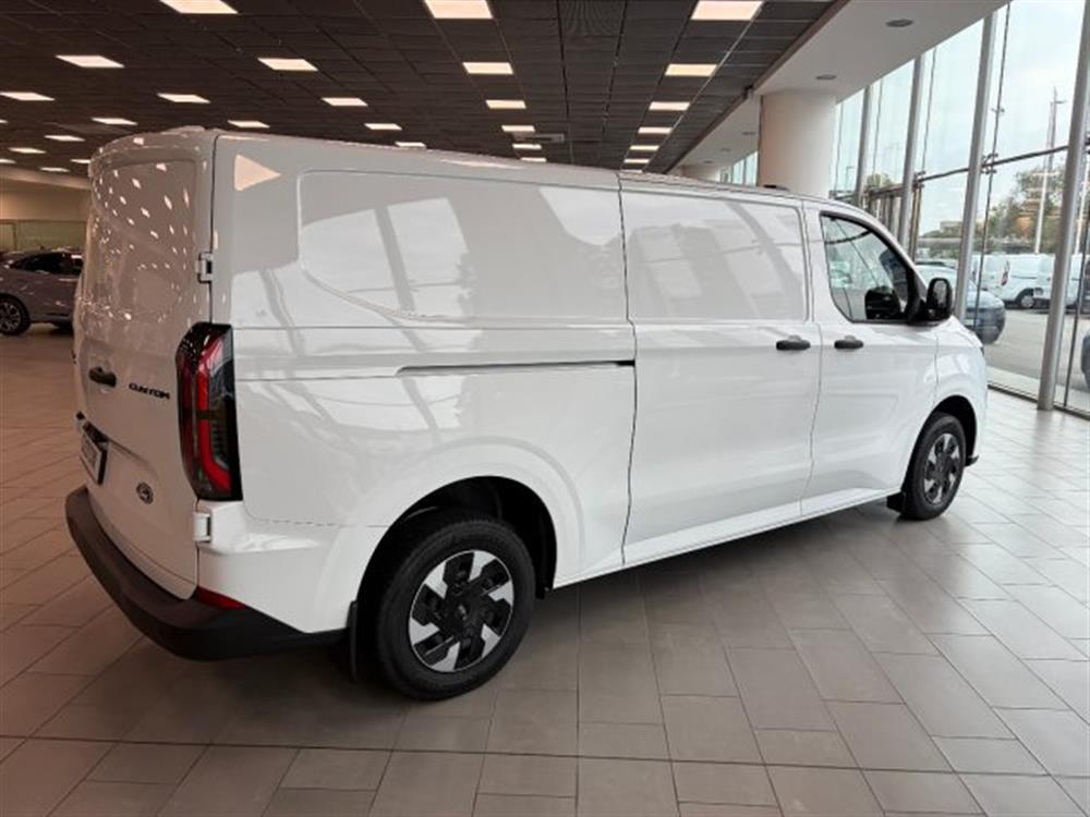 E-Transit E-Transit CUSTOM VAN 340L2H1
