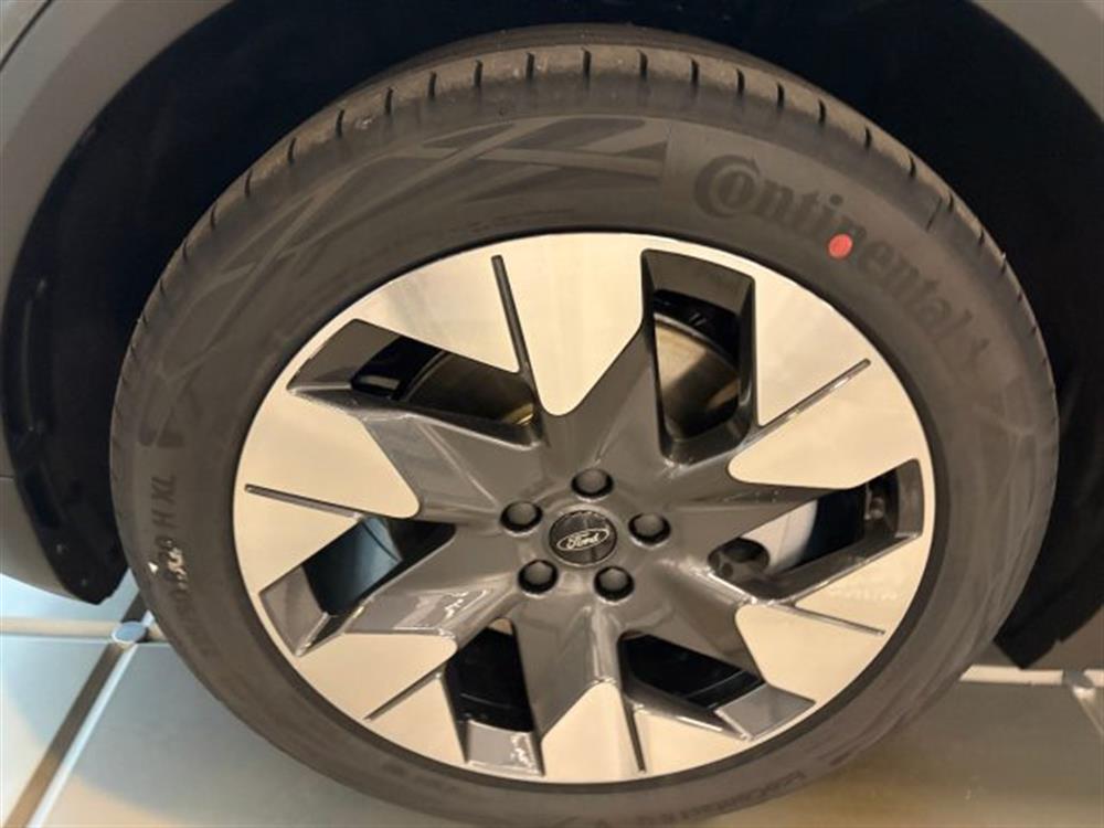 Explorer Explorer PREMIUM 77KWH 286CV