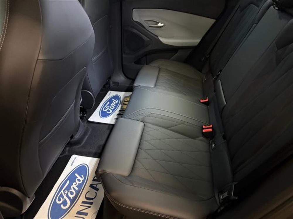 Explorer Explorer PREMIUM 77KWH 286CV