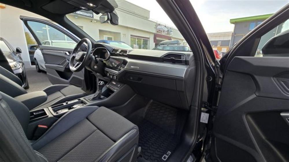 Q3 Q3 2.0 35 TDI S tronic