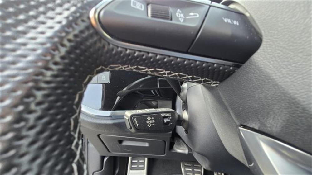 Q3 Q3 2.0 35 TDI S tronic