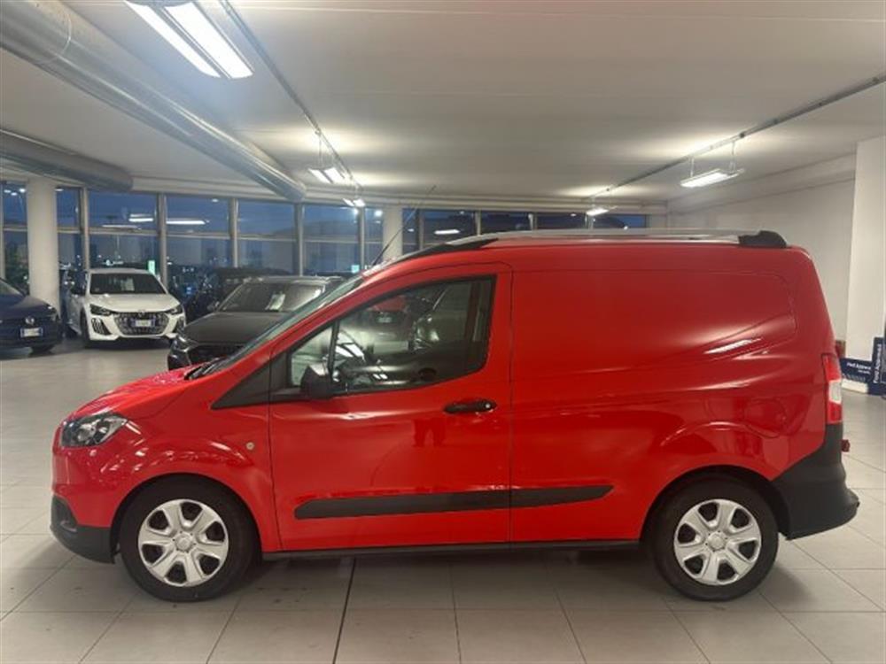 Transit Courier Transit Courier 1.500 DIESEL 100 CV
