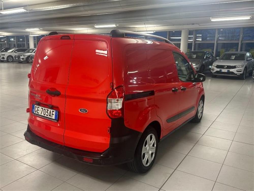 Transit Courier Transit Courier 1.500 DIESEL 100 CV
