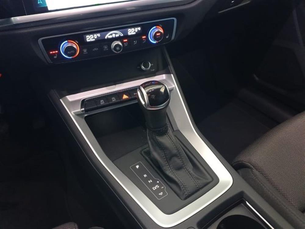 Q3 Q3 35 TDI quattro S tro