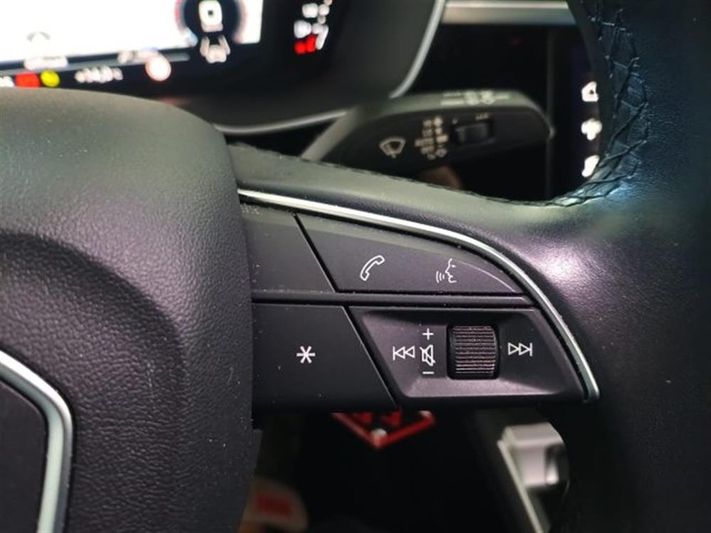 Q3 Q3 35 TDI quattro S tro