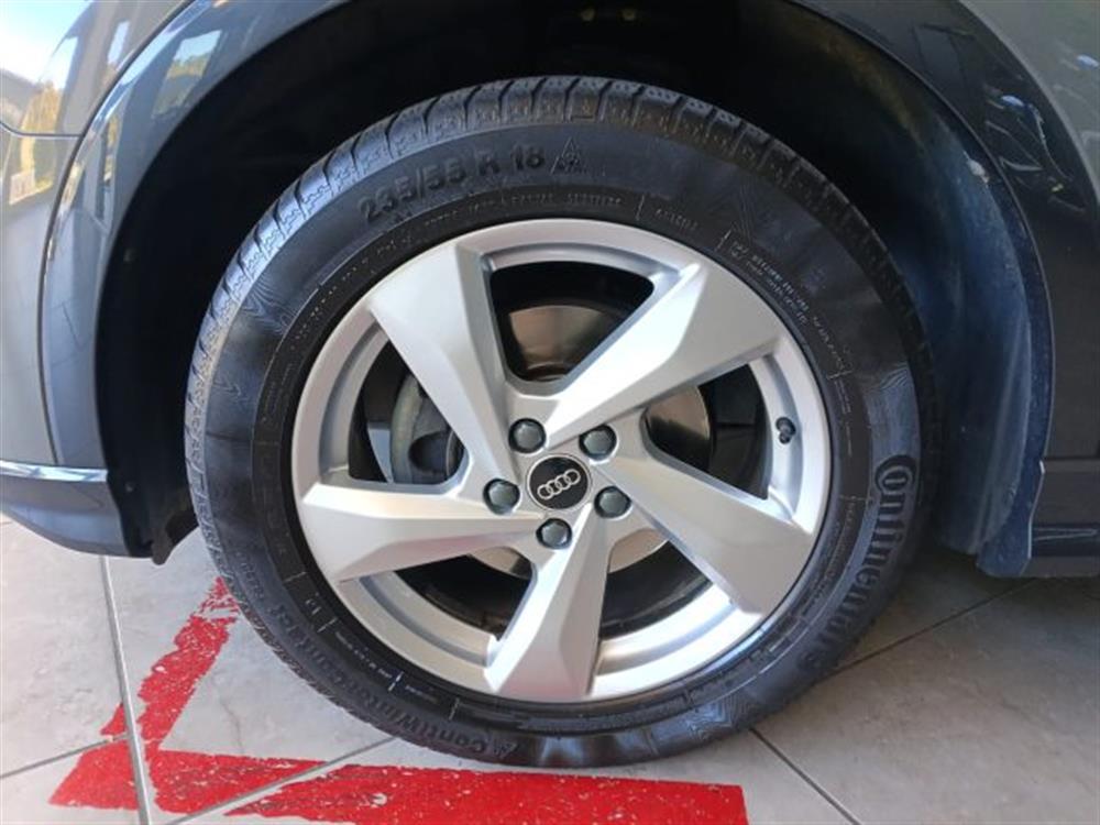 Q3 Q3 35 TDI quattro S tro