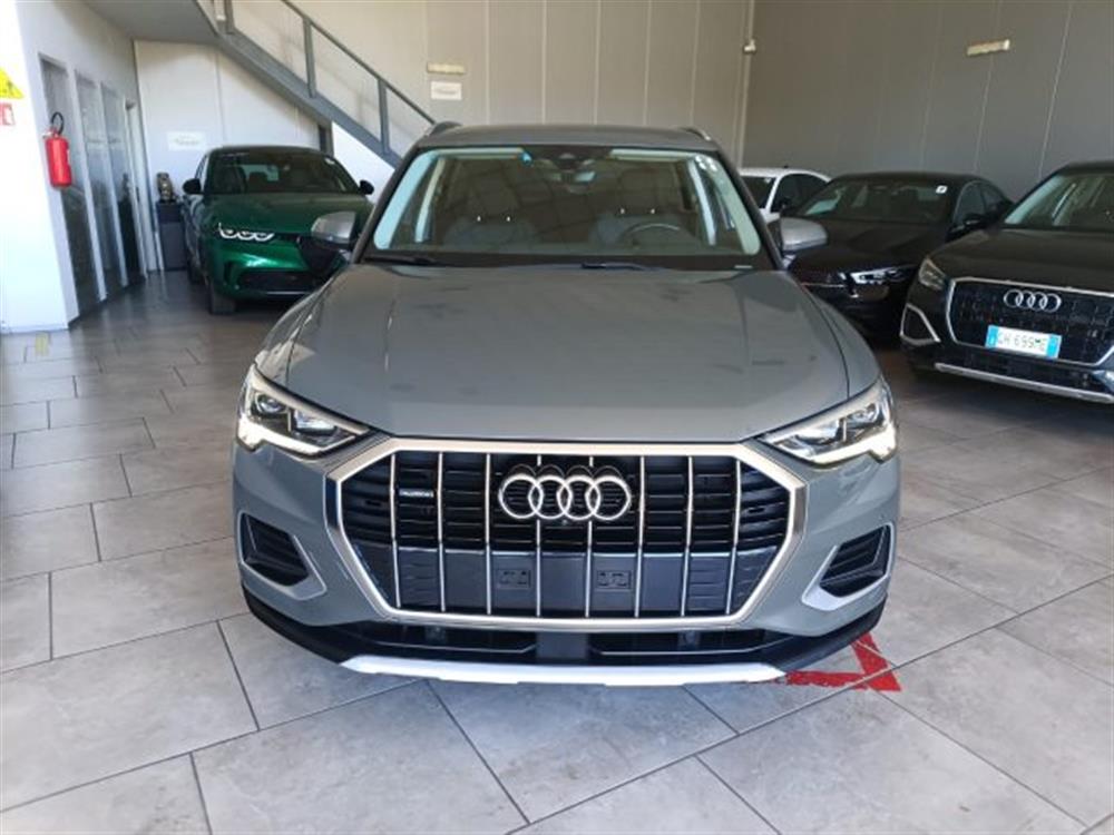 Q3 Q3 35 TDI quattro S tro