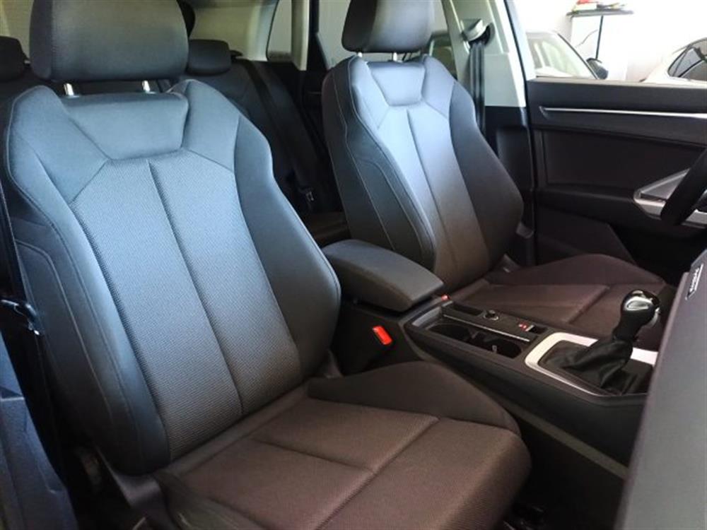 Q3 Q3 35 TDI quattro S tro