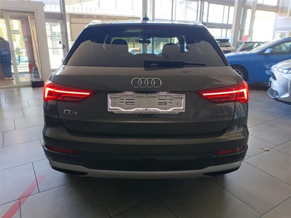 Q3 Q3 35 TDI quattro S tro