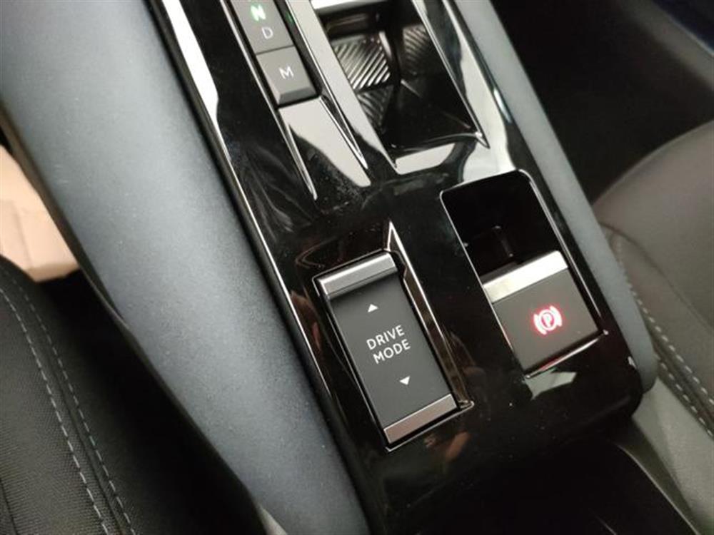 Junior Junior 1.2 145 CV Hybrid eD