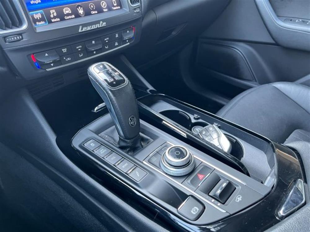 Levante Levante V6 DIESEL AWD 250CV