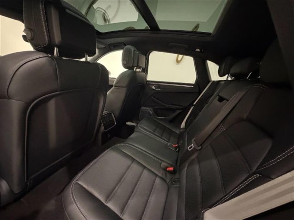 Macan Macan III 2.0 265 CV Pdk I