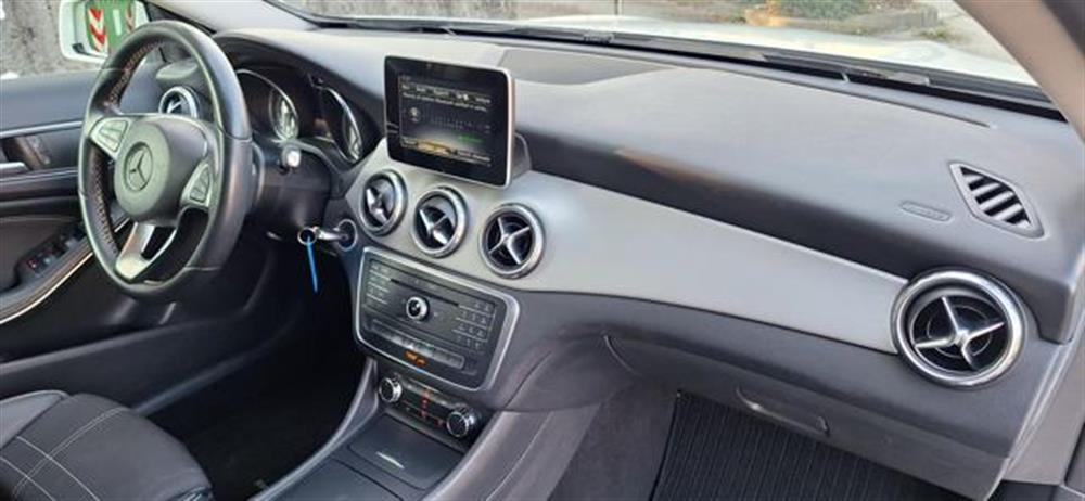 GLA 200 GLA 200 d Automatic Sport N°