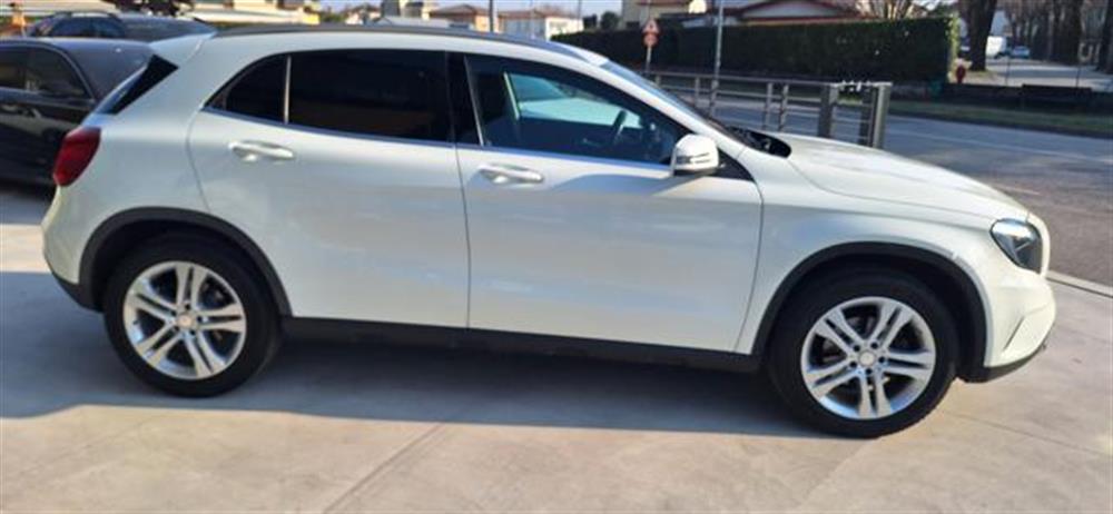 GLA 200 GLA 200 d Automatic Sport N°