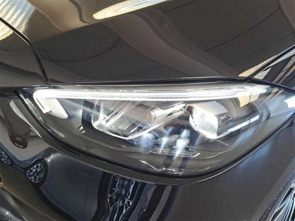 C 220 C 220 d Mild hybrid S.W. 4