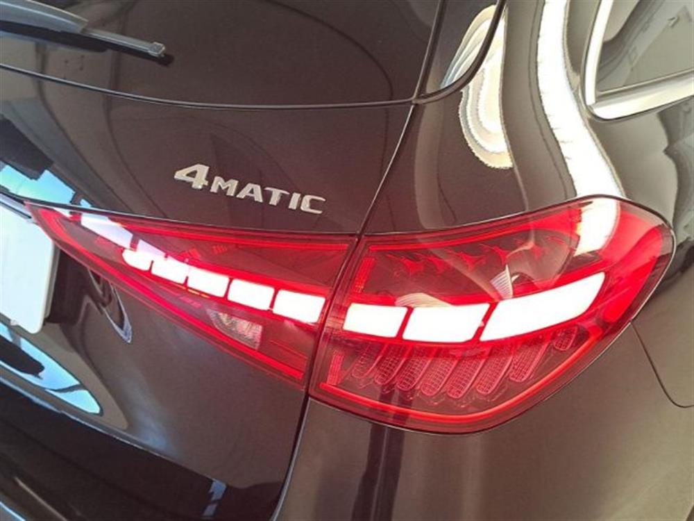C 220 C 220 d Mild hybrid S.W. 4