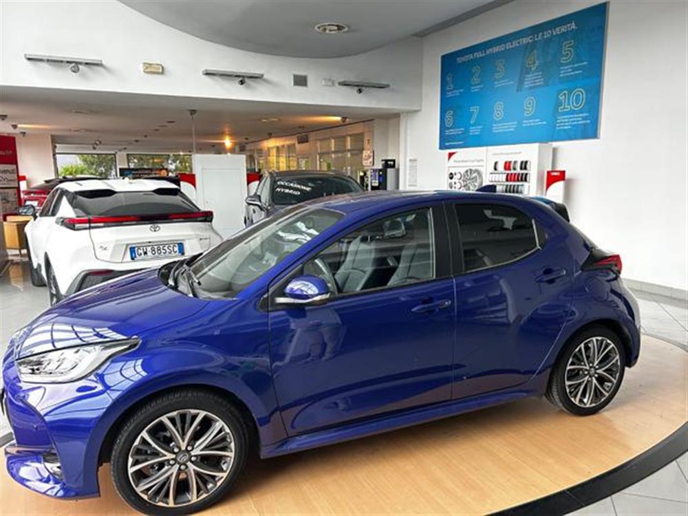 Yaris Yaris 1.5 130 Hybrid 5 por