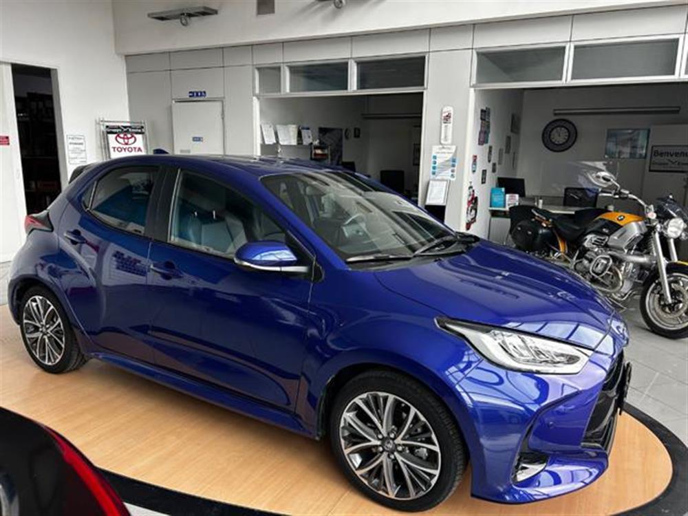Yaris Yaris 1.5 130 Hybrid 5 por