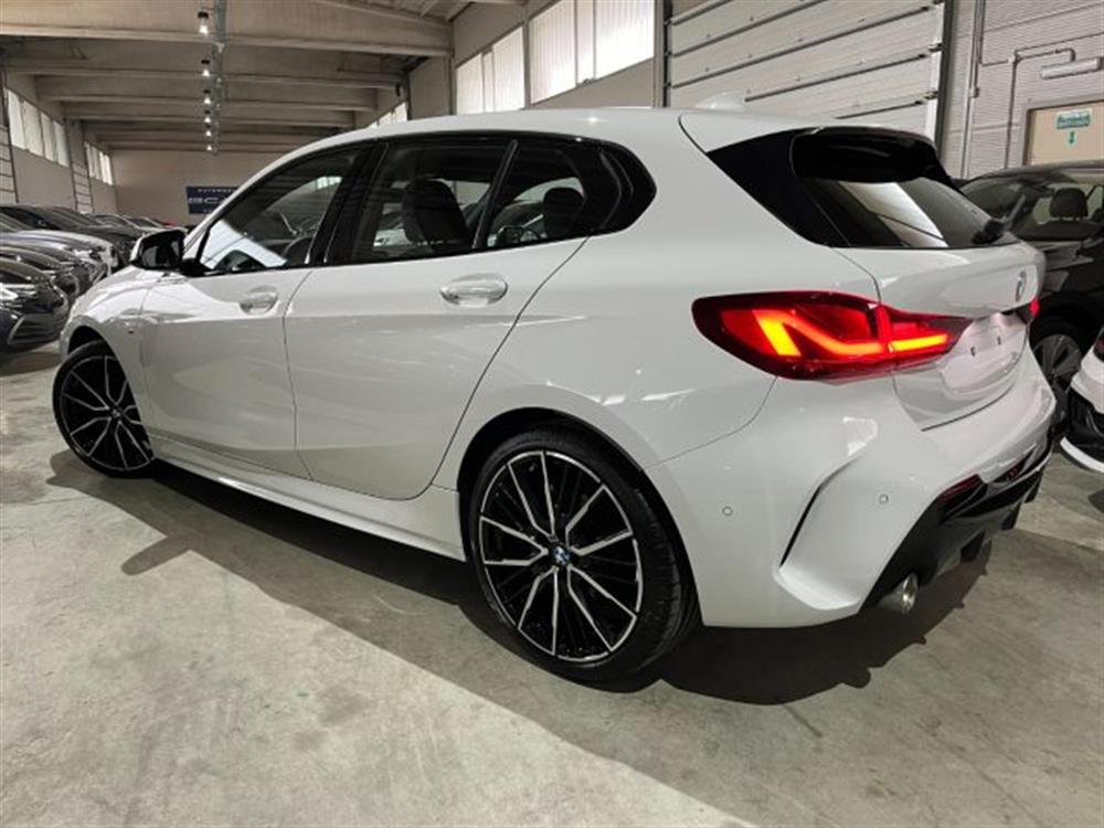 118 118 iA 5p. AUT Msport /N