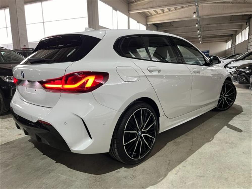 118 118 iA 5p. AUT Msport /N