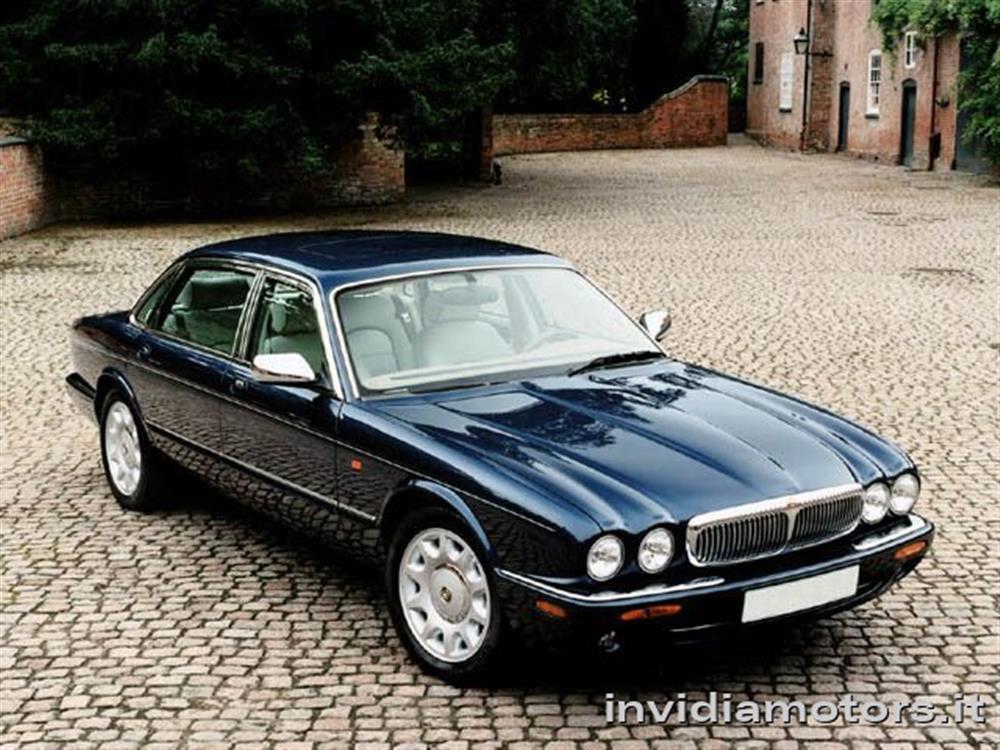 XJ XJ 4.0 V8 Sovereign ASI