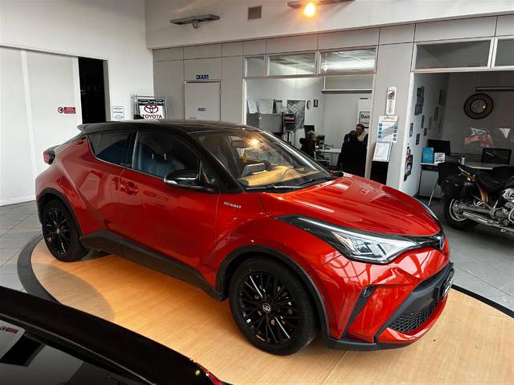 C-HR C-HR 2.0 Hybrid E-CVT Pre