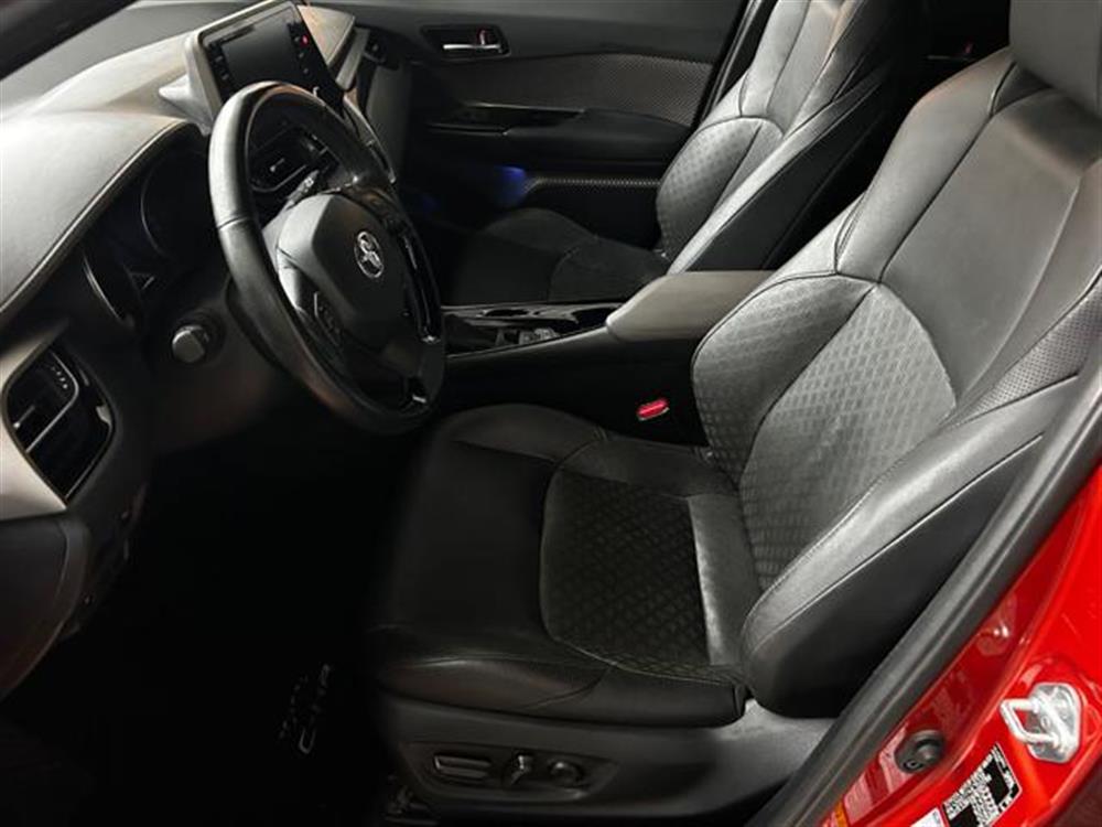 C-HR C-HR 2.0 Hybrid E-CVT Pre