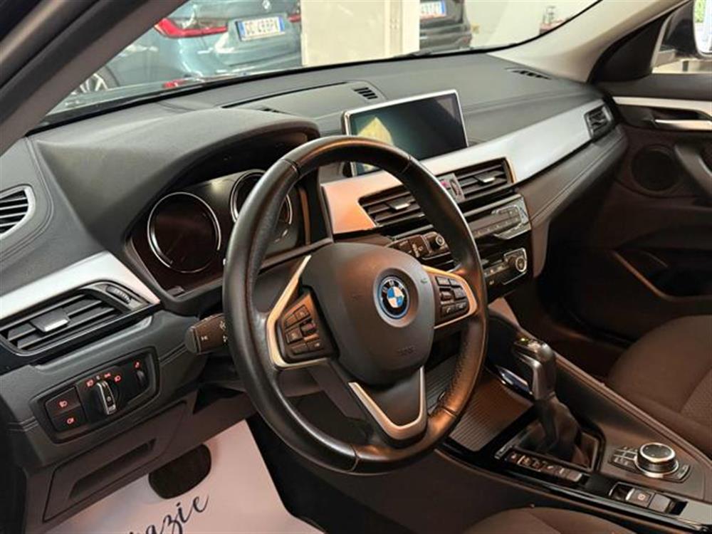 X2 X2 xDrive25e Business-X