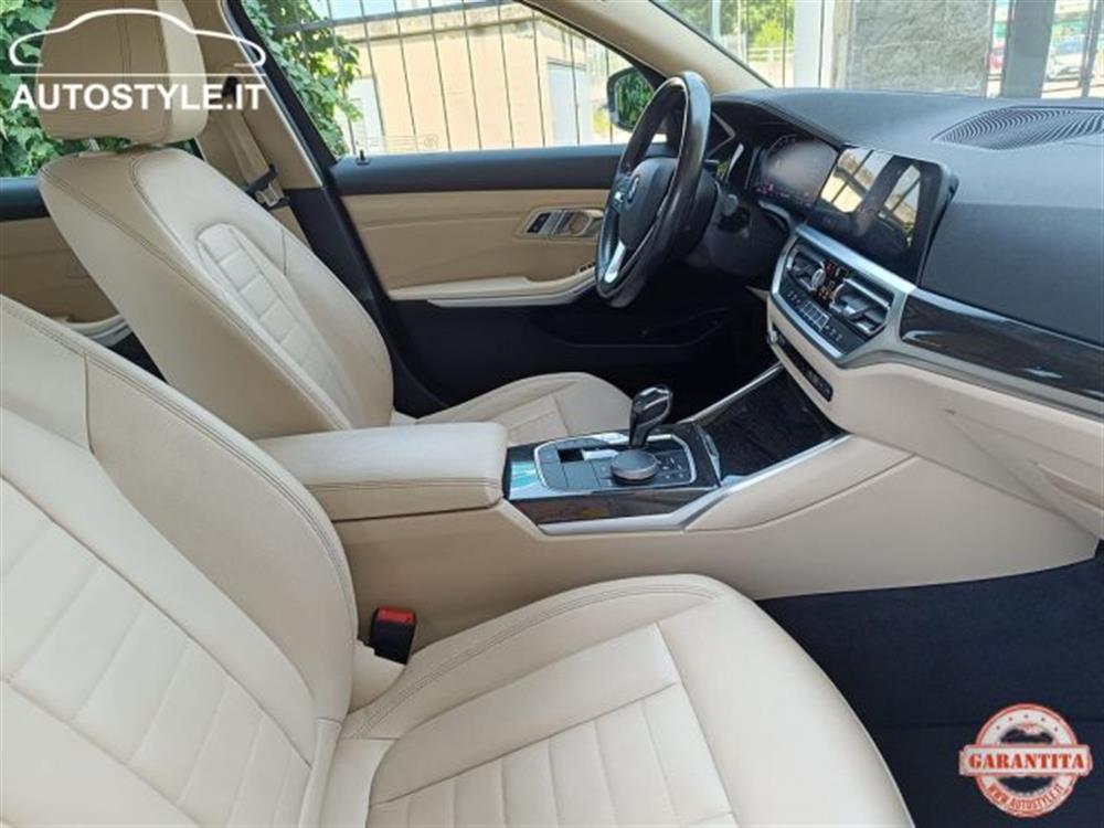 320 320 d Touring LUXURY STE